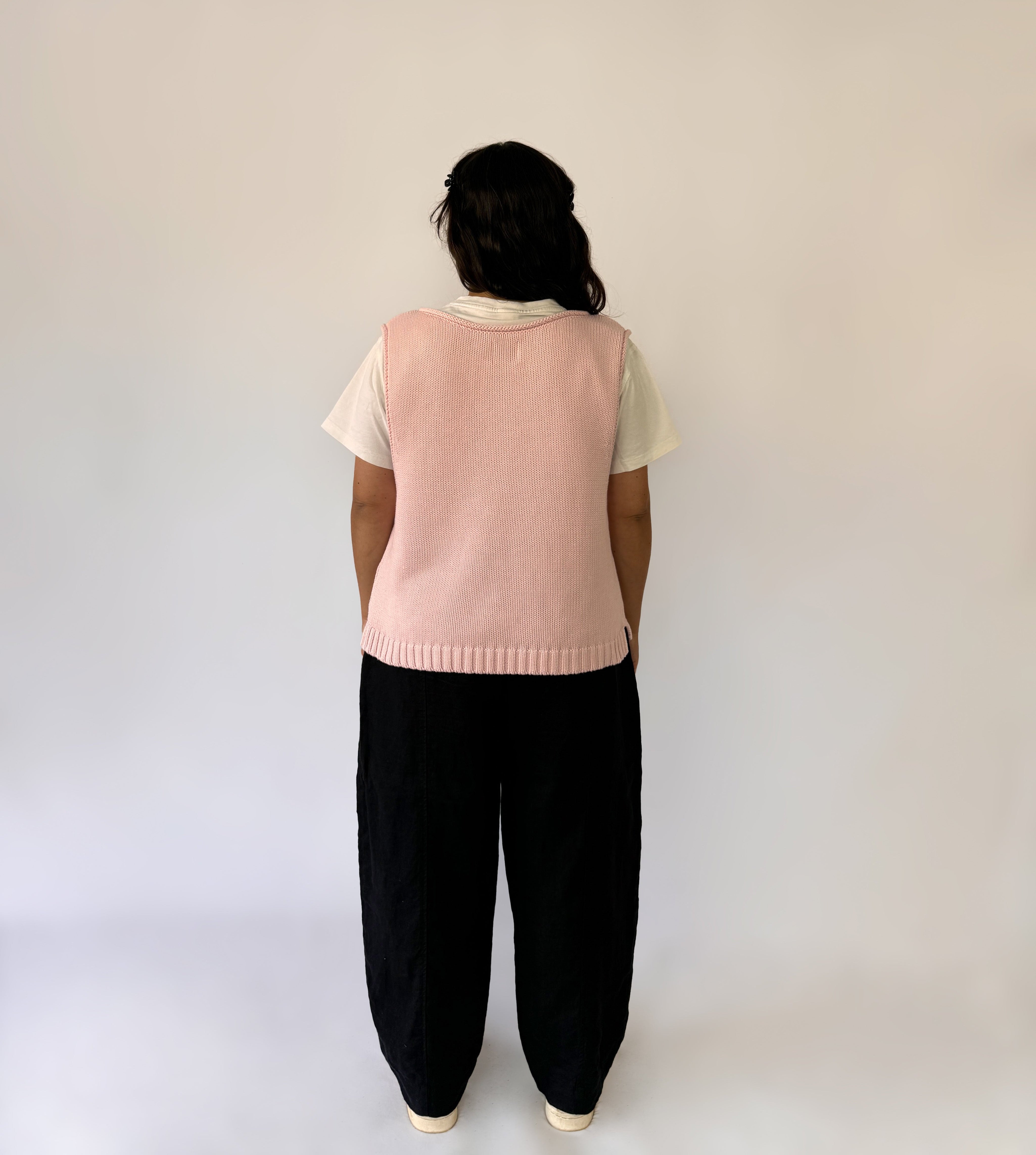 Fleur_in_szie_2_staple_tank_back.jpg