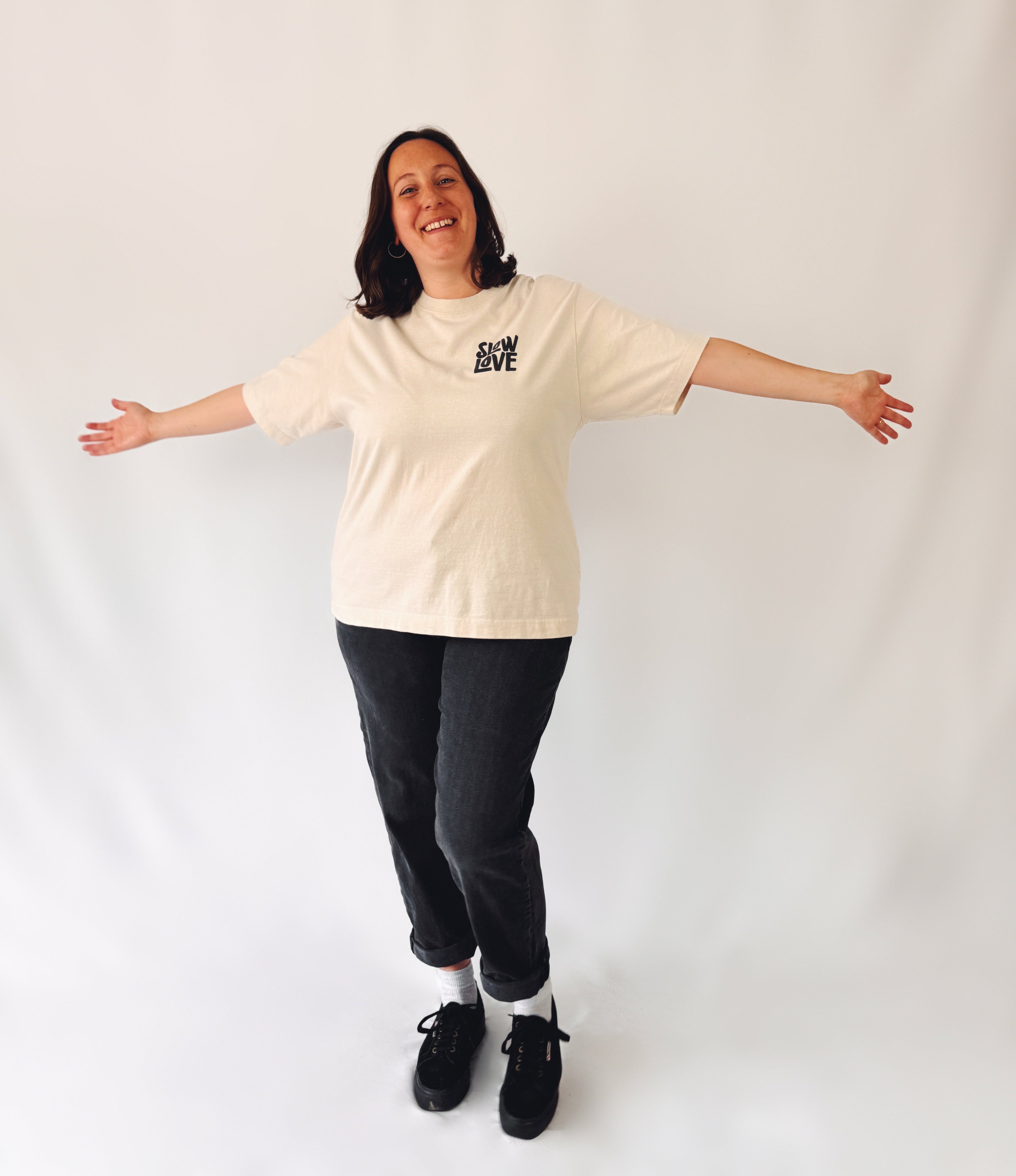 Amy_in_Size_2_Tshirt-VSCO-2.jpg