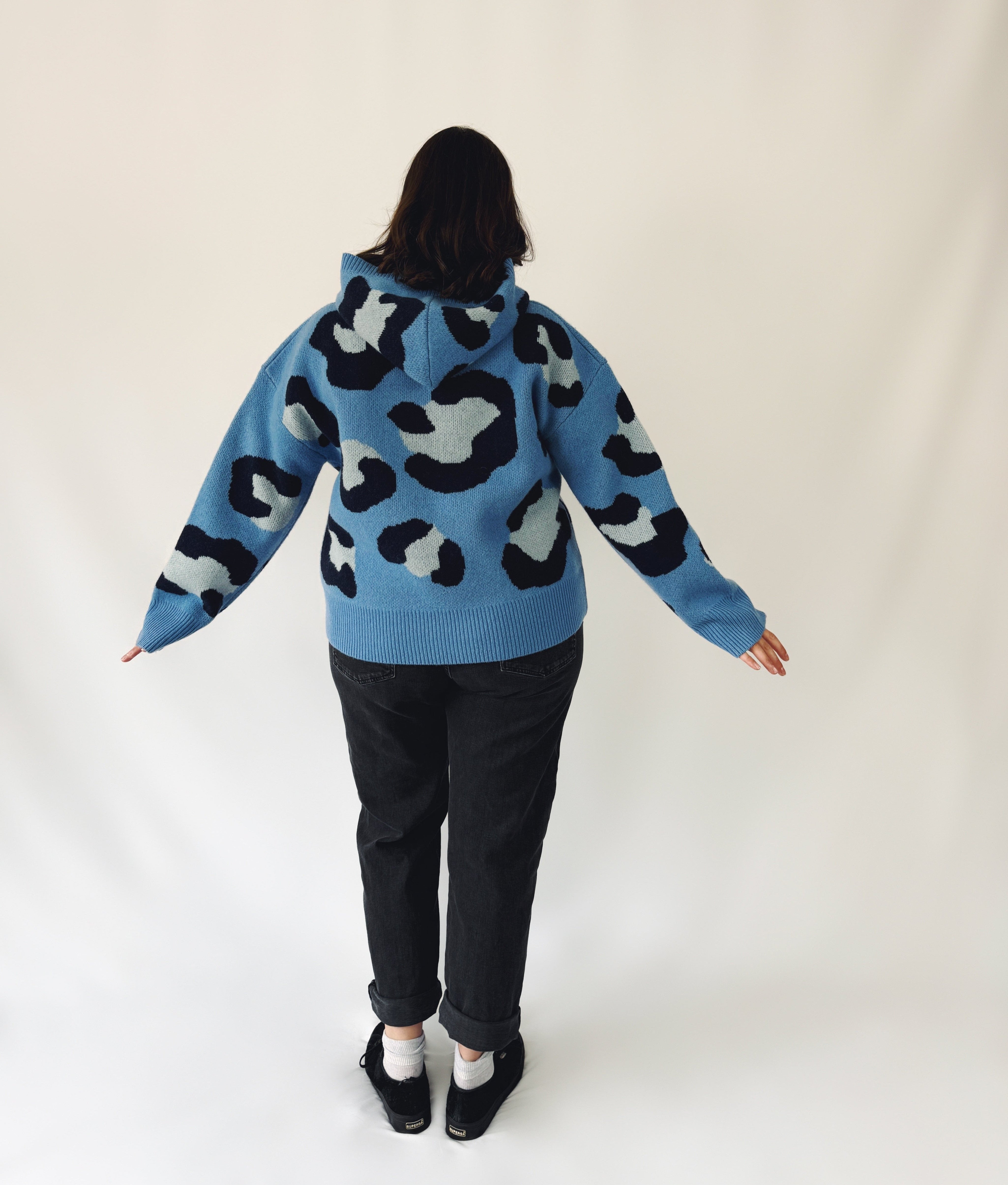 Amy_in_size_2_leopard_hoodie_back-VSCO-2.jpg