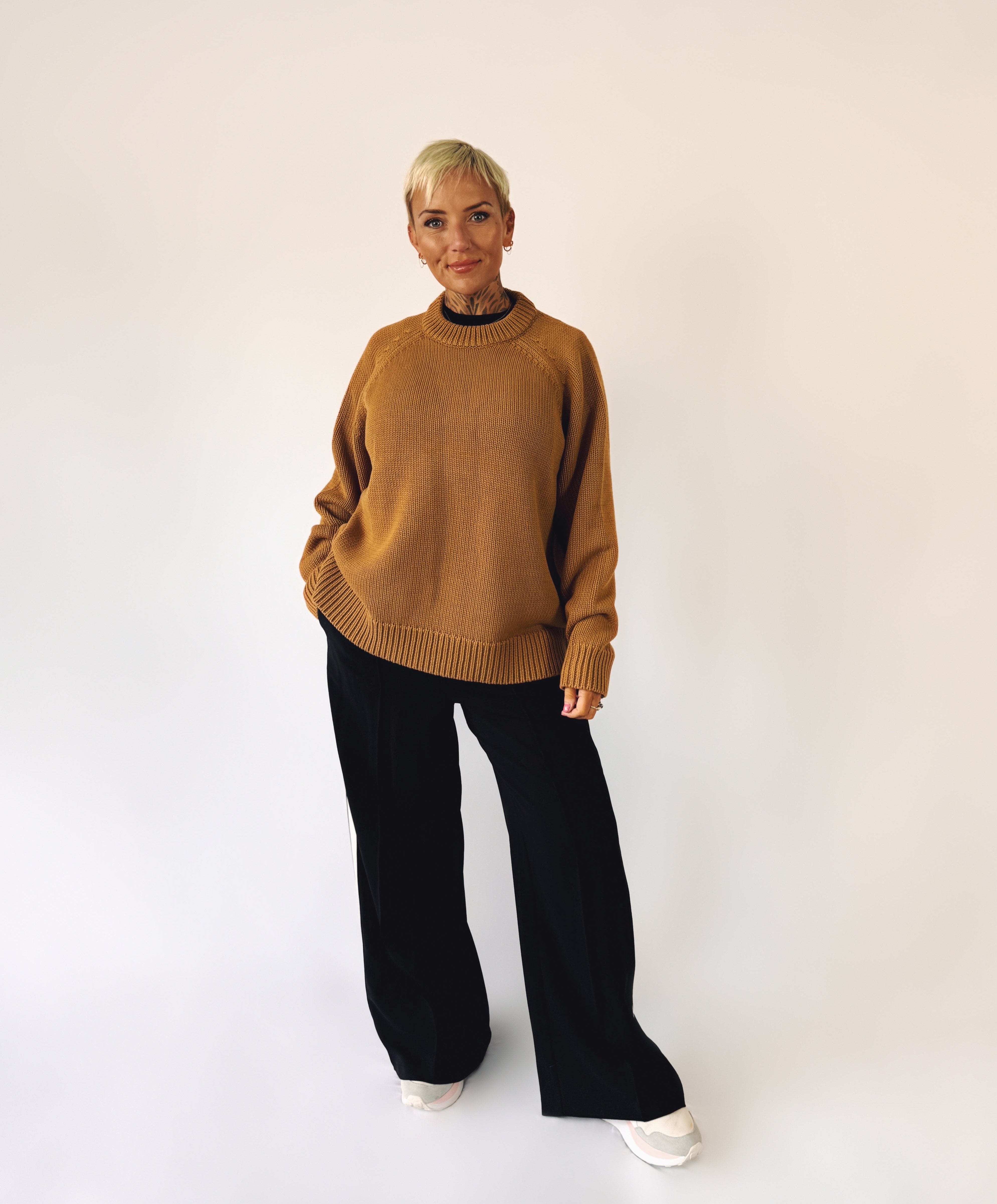 Becky_in_Size_1_Staple_jumper-VSCO.jpg