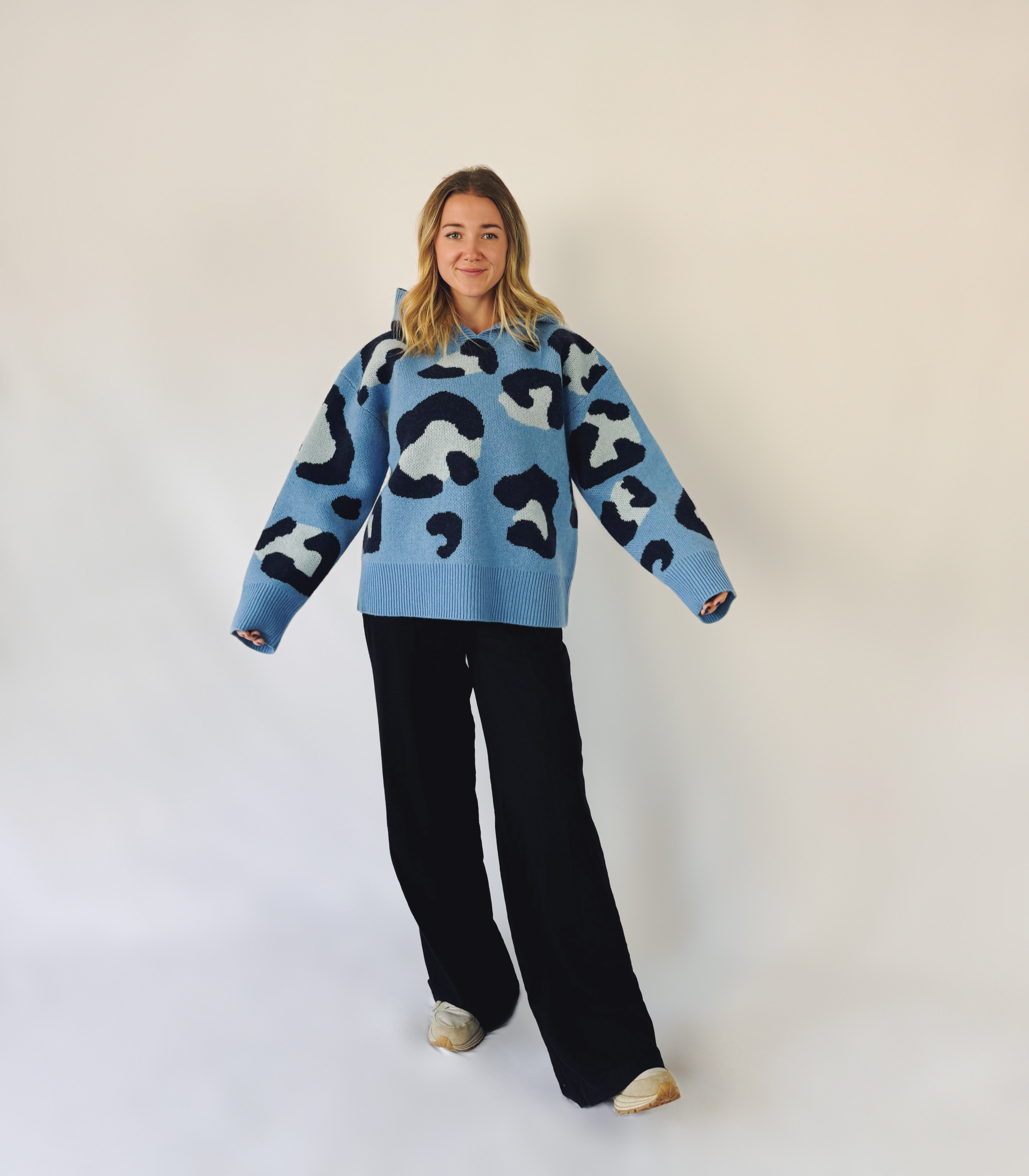 Cat_in_Size_1_leopard_print_hoodie-VSCO.png
