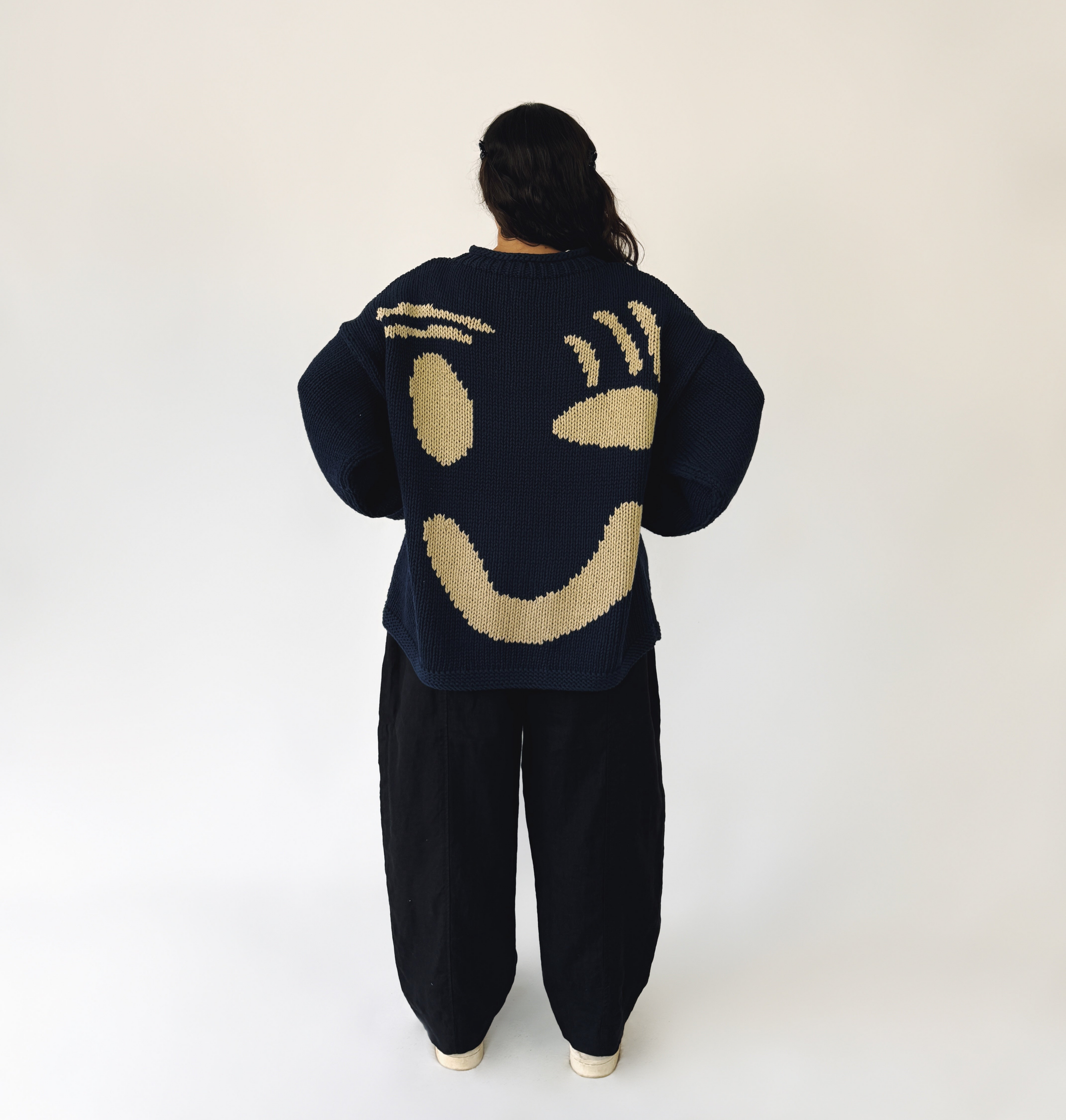 Fleur_in_Size_2_FG_back-VSCO.png