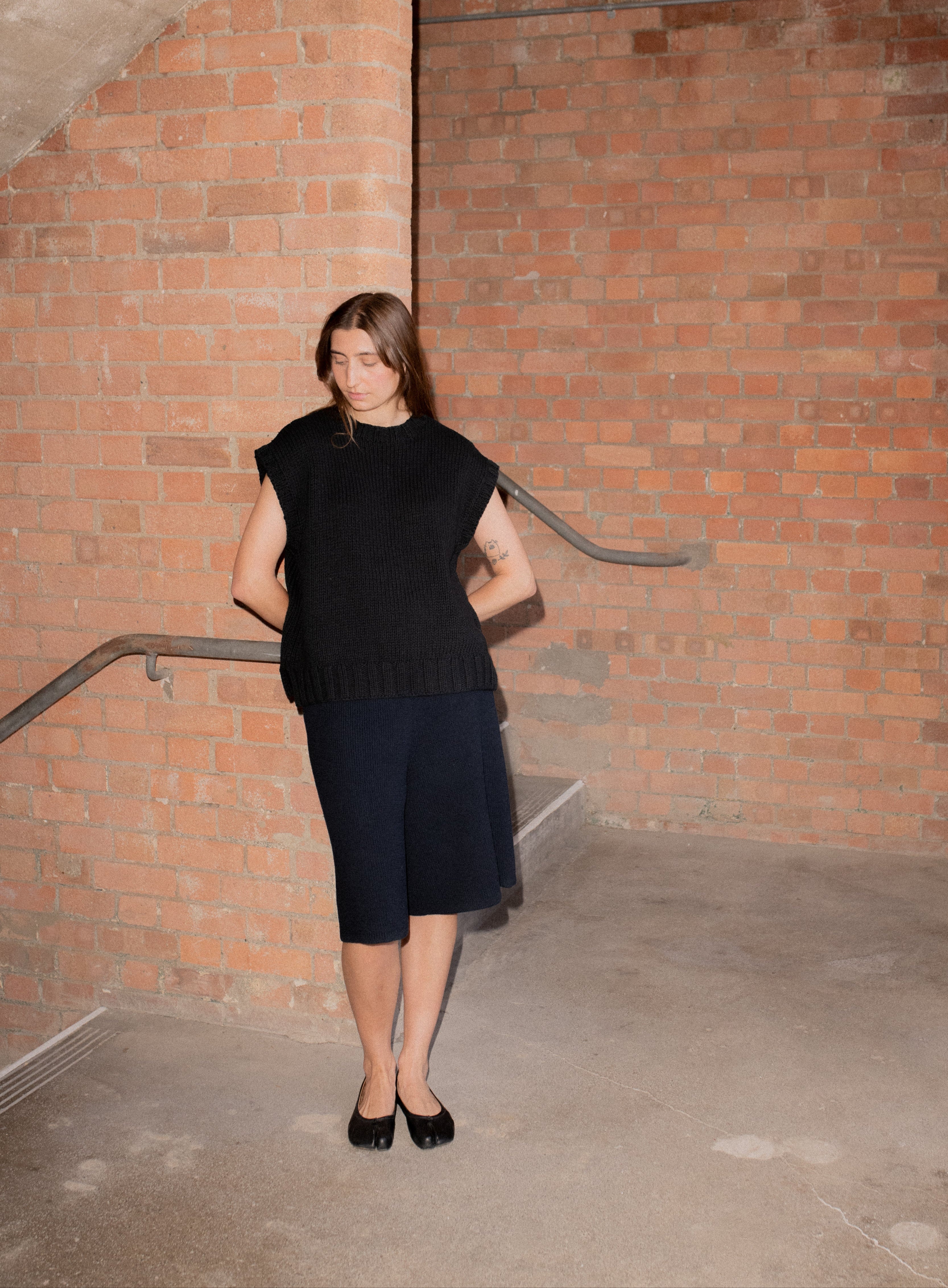 Plain Hand Knit Tank - Black