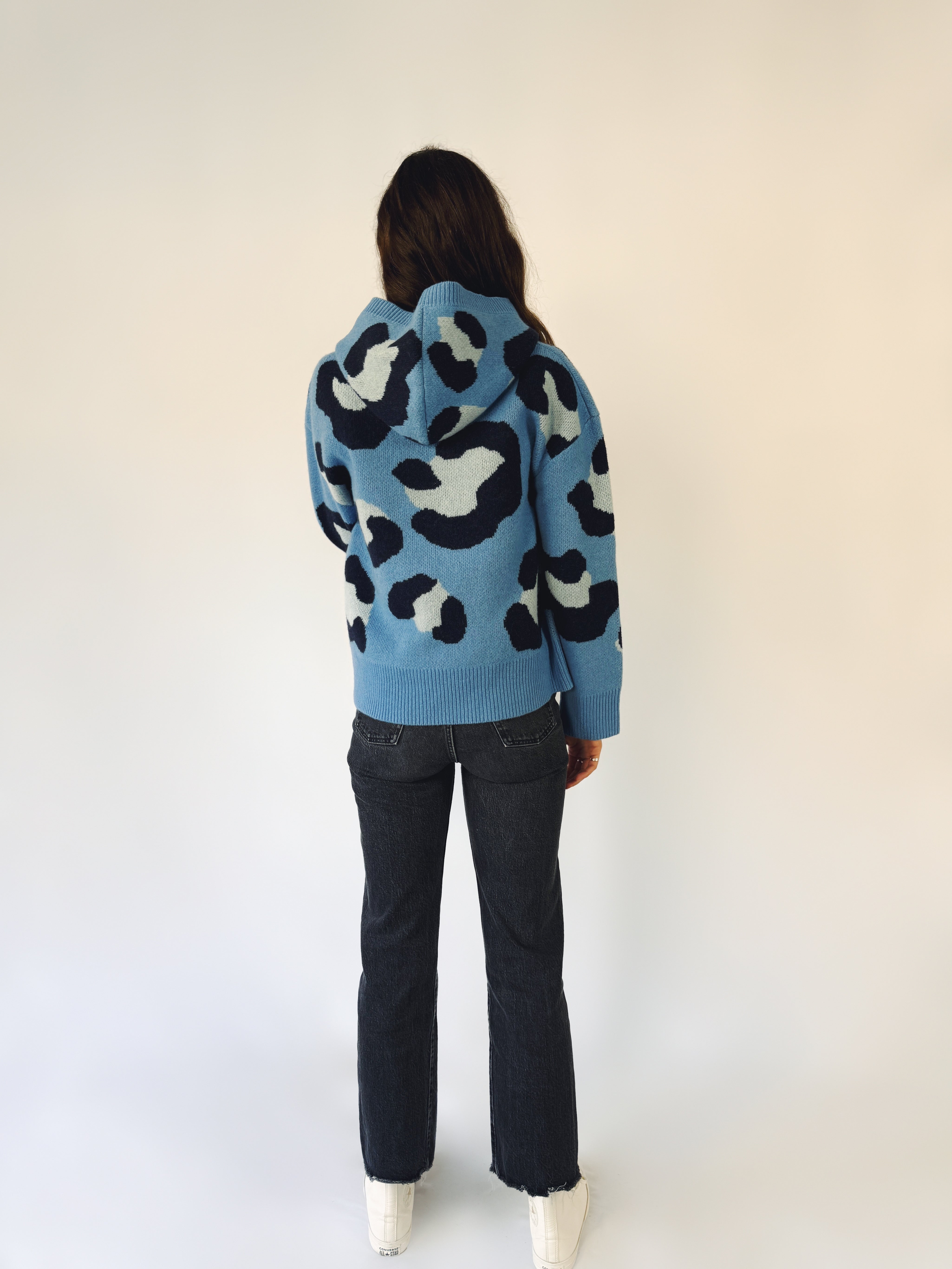 Ran_in_size_1_leopard_hoodie_back-VSCO.jpg