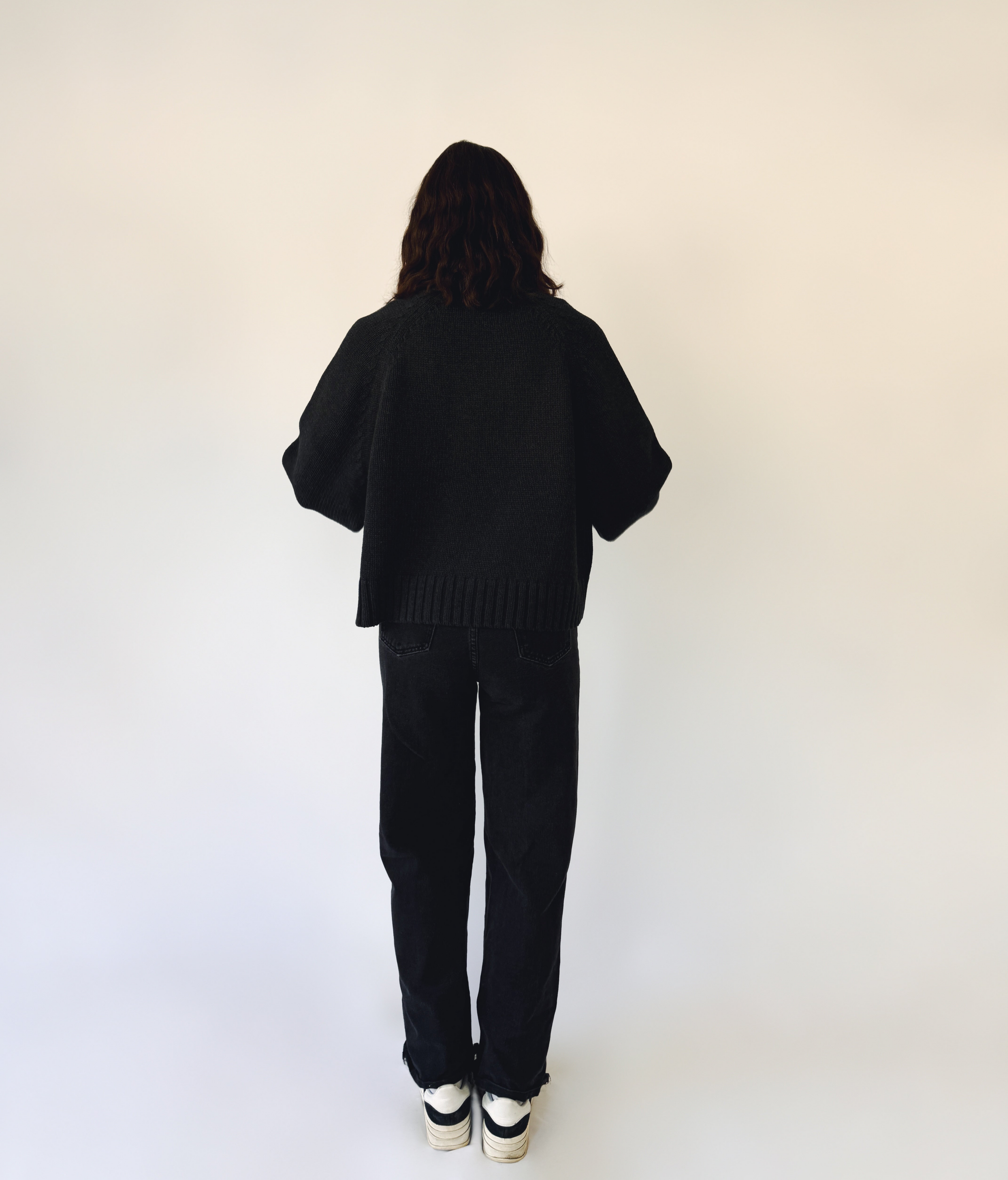 Seany_in_size_1_staple_crew_back-VSCO.png