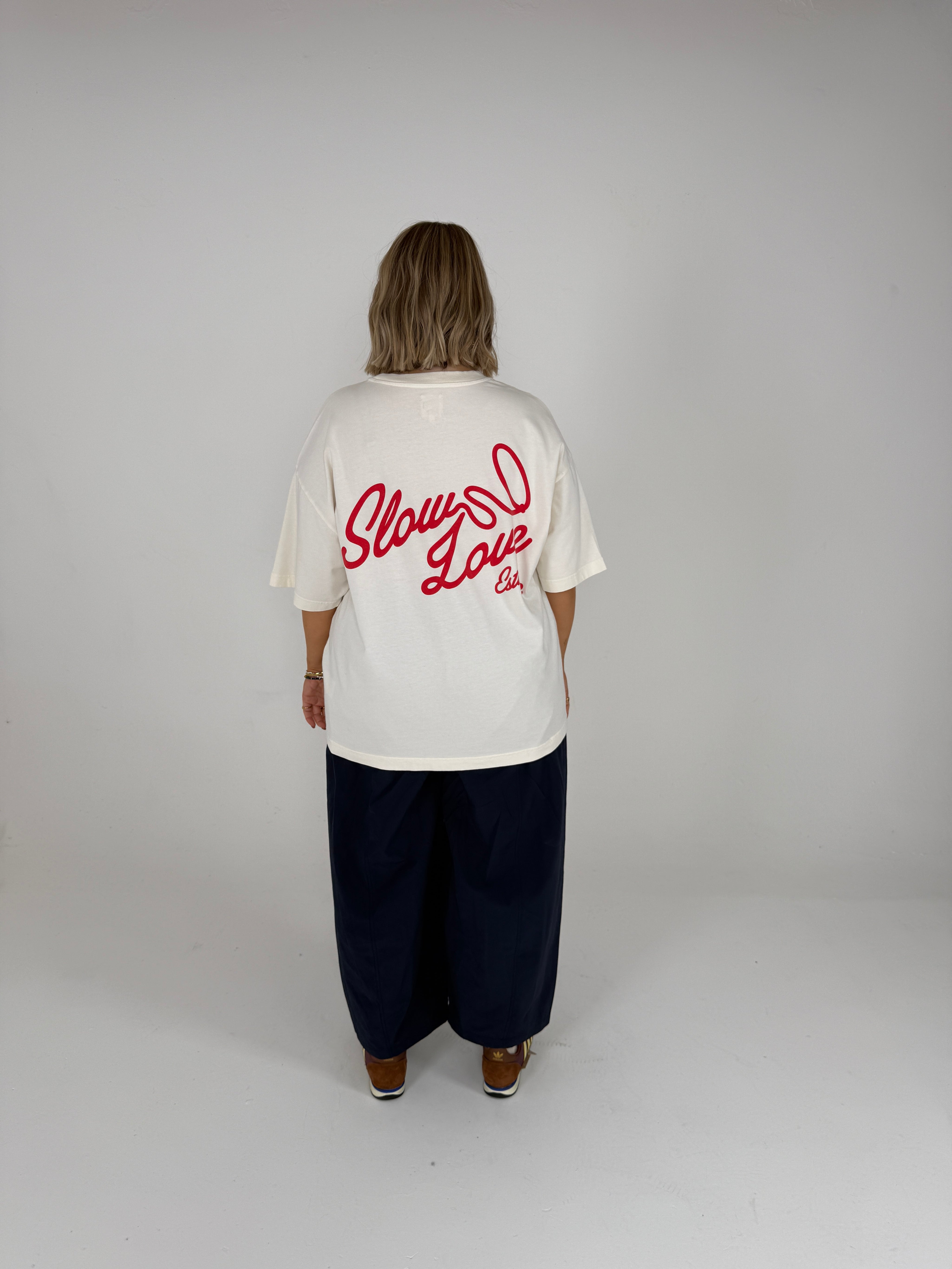 Size_3_T-shirt_d01c8a39-42f4-4c01-b26a-e41d5a958970.jpg