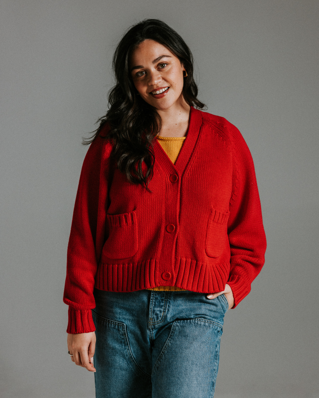 slowlove-cotton-knit-cardigan-red-model